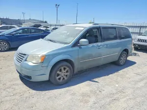 Chrysler Town & Country 3.8L 6 2010