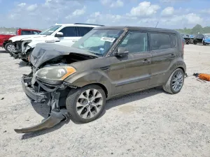 Kia Soul 2.0L 4 2012