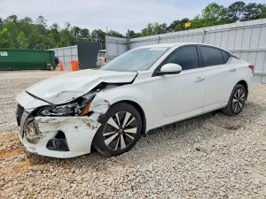 Nissan Altima 2.5L 4 2021