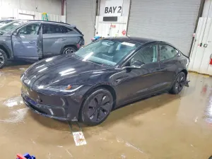 Tesla Model 3 2024