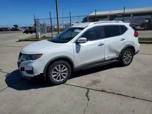 Nissan Rogue 2.5L 4 2017