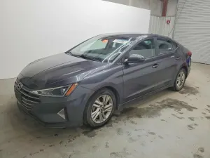 Hyundai Elantra 2.0L 4 2020