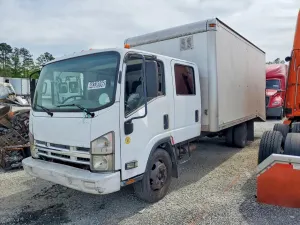 Isuzu NPR 6.0L 8 2008