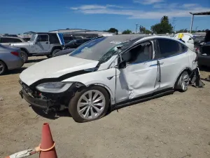 Tesla Model X 2020