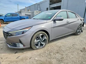 Hyundai Elantra 2.0L 4 2023