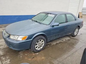 Toyota Camry 2.2L 4 2001