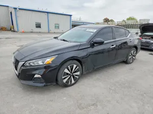 Nissan Altima 2.5L 4 2021