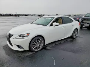 Lexus IS 2.5L 6 2015