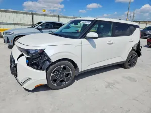 Kia Soul 2.0L 4 2025