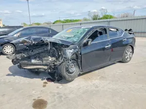 Nissan Altima 2.5L 4 2020