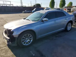 Chrysler 300C 5.7L 8 2014