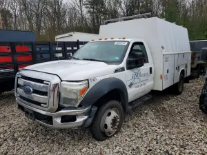 Ford F-450 6.7L 8 2016
