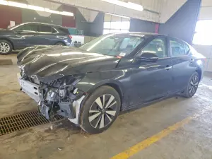 Nissan Altima 2.5L 4 2021