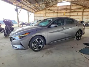 Hyundai Elantra 2.0L 4 2023