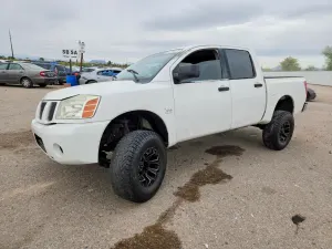 Nissan Titan 5.6L 8 2004