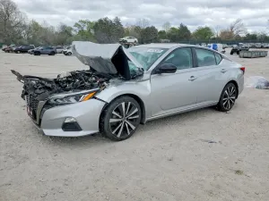 Nissan Altima 2.5L 4 2021