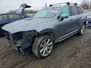 Volvo XC90 2.0L 4 2018
