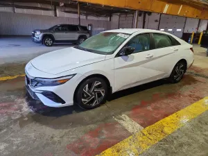 Hyundai Elantra 2.0L 4 2025