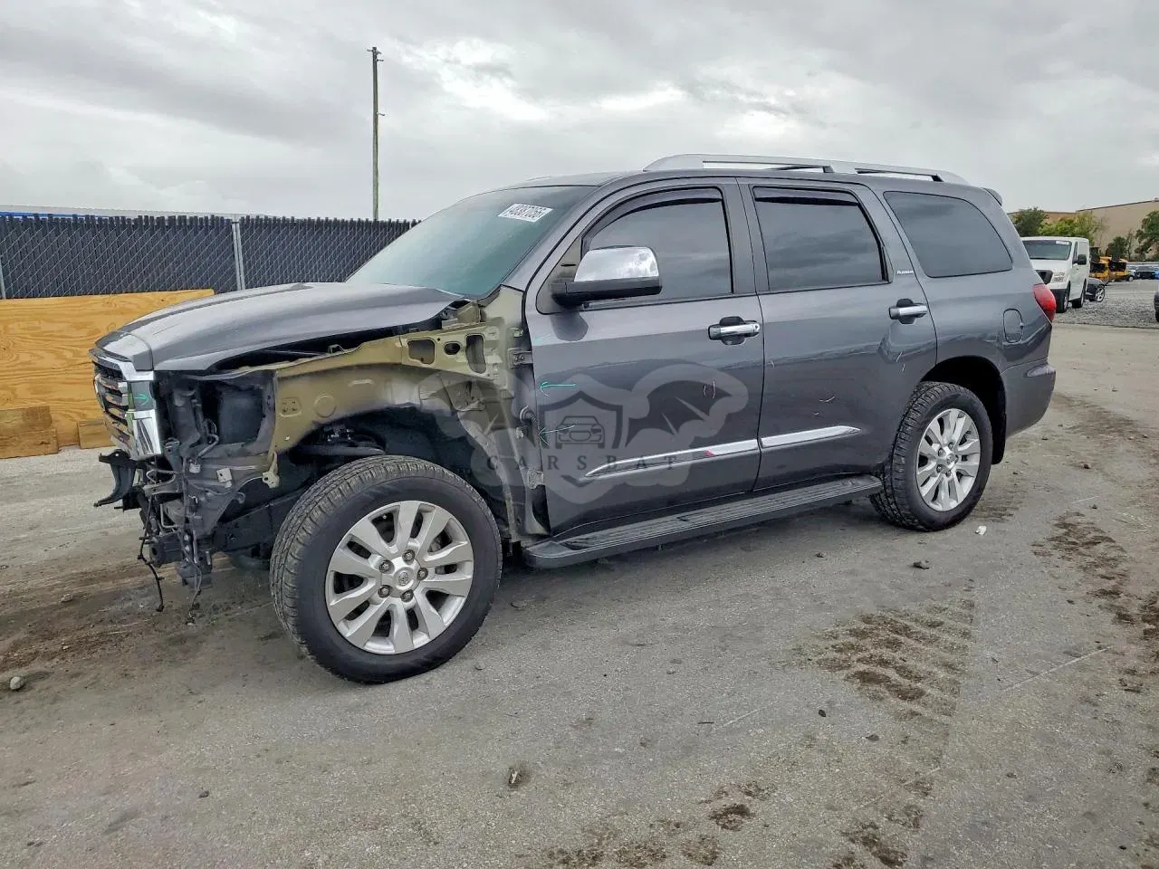 Toyota Sequoia 5.7L 8 2021