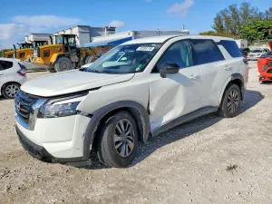 Nissan Pathfinder 3.5L 6 2024