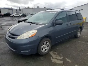 Toyota Sienna 3.5L 6 2008
