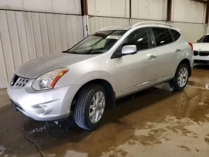 Nissan Rogue 2.5L 4 2013