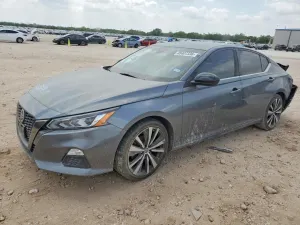 Nissan Altima 2.5L 4 2021