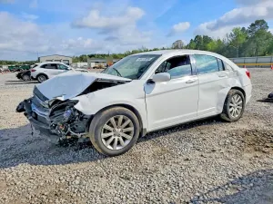 Chrysler 200 2.4L 4 2012