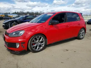 Volkswagen Golf 2.0L 4 2013