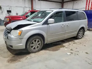 Chrysler Town & Country 3.8L 6 2010