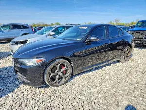Alfa Romeo Giulia 2.0L 4 2019