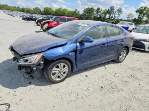 Hyundai Elantra 2.0L 4 2020
