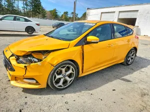 Ford Focus 2.0L 4 2015