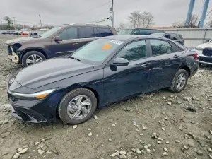 Hyundai Elantra 2.0L 4 2025