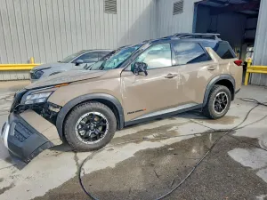 Nissan Pathfinder 3.5L 6 2025