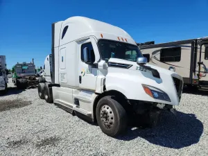 Freightliner Cascadia 12.8L 6 2023