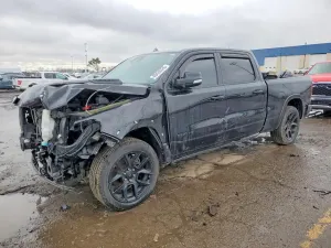 RAM 1500 5.7L 8 2021