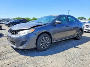 Toyota Camry 2.5L 4 2013