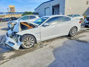 Jaguar XF 2.0L 4 2014