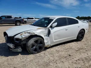 Dodge Charger 5.7L 8 2014