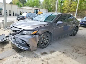 Toyota Camry 2.5L 4 2021