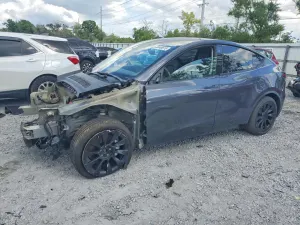 Tesla Model Y 2022