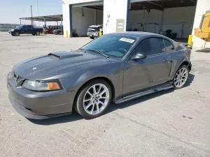 Ford Mustang 4.6L 8 2004