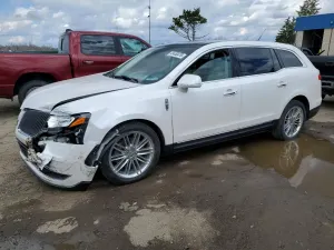 Lincoln MKT 3.5L 6 2015