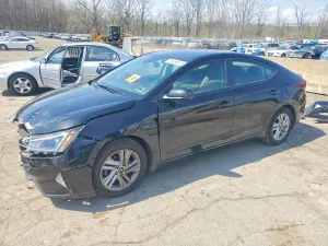 Hyundai Elantra 2.0L 4 2020