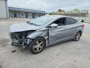 Hyundai Elantra 1.8L 4 2013