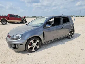 Volkswagen Golf 2.0L 4 2012
