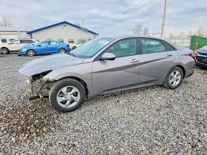 Hyundai Elantra 2.0L 4 2021