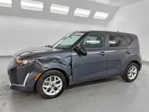 Kia Soul 2.0L 4 2023