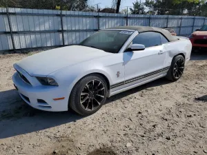 Ford Mustang 3.7L 6 2014